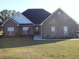 1005 Price Ln, McComb, MS 39648
