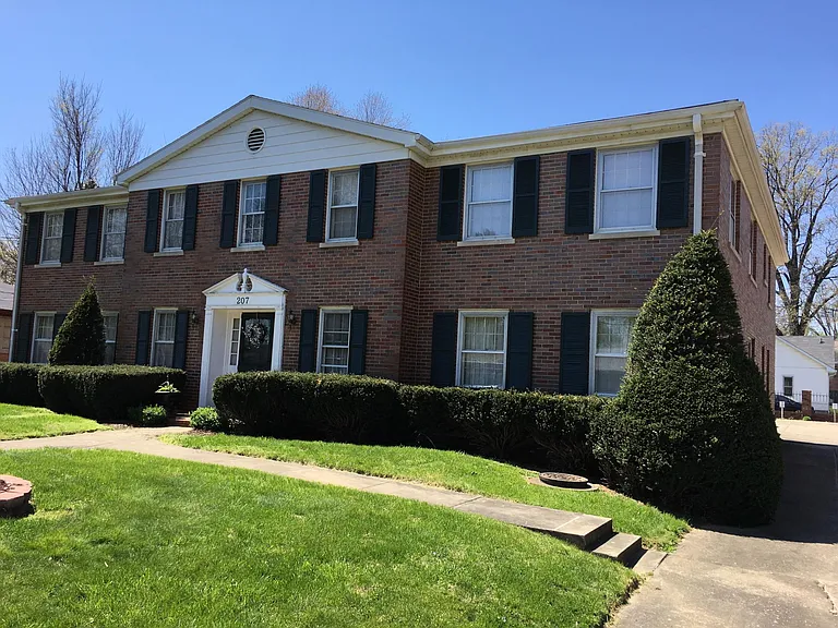 207 S Lincoln Park Dr #E — Photo 10