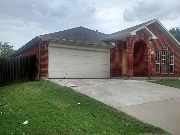 3rd image of 4454 Champion Hill Dr