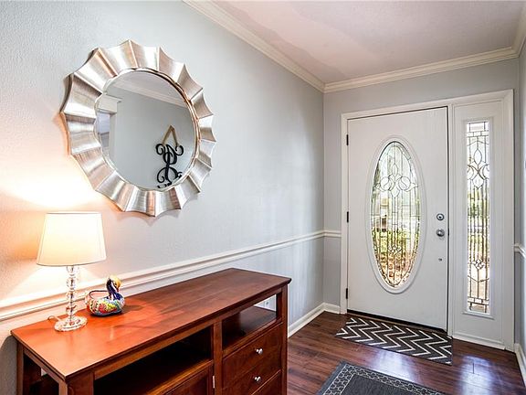 2nd image of 722 Penny Ln