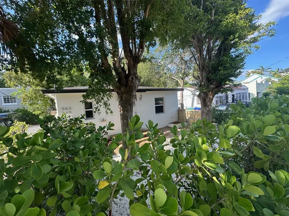 563 NE 65th St #1, Miami, FL 33138