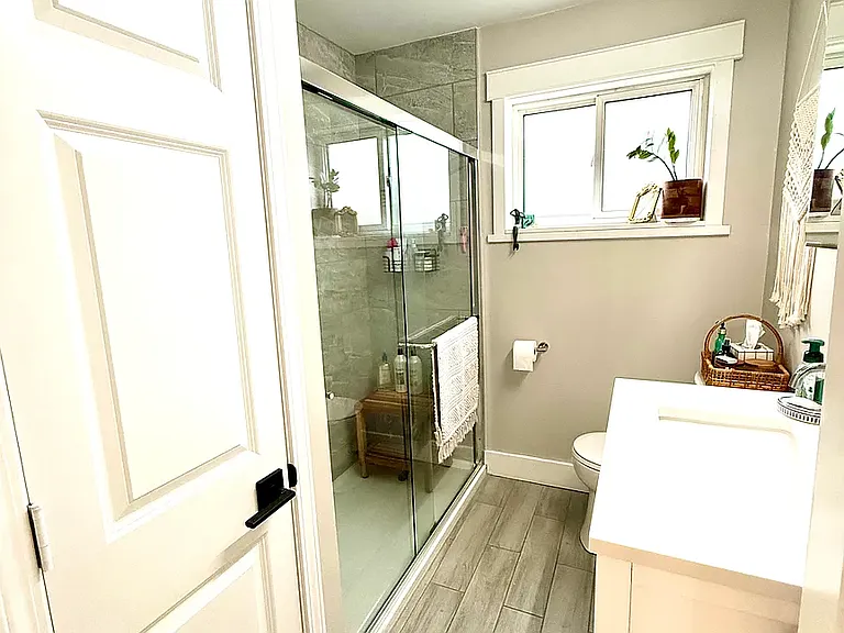 1687 Westwood Ave — Photo 14