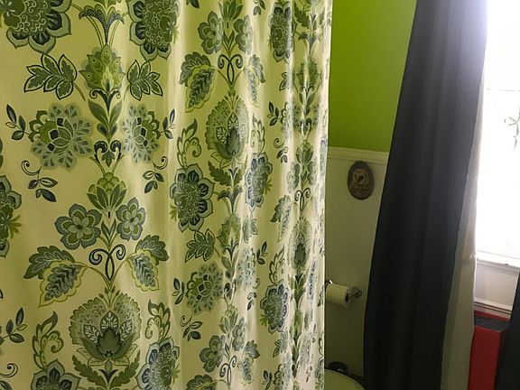 3rd image of 1240 York St APT 3