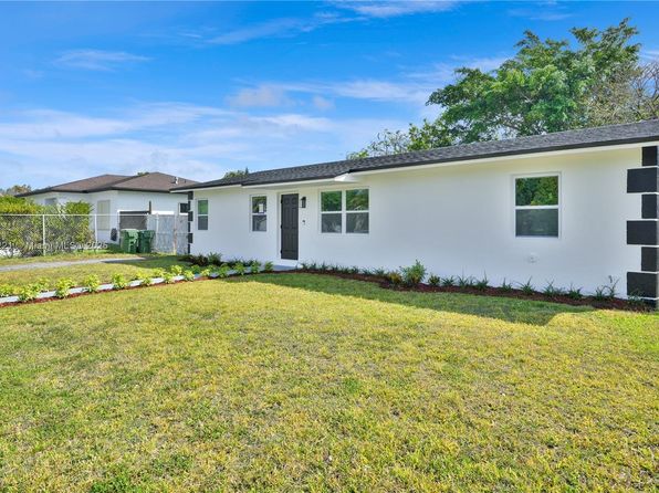 439 SW 17th Ter, Homestead, FL 33030