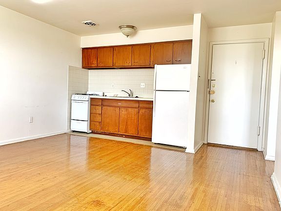 5th image of 730 Stella Maris St APT 105