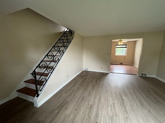 5th image of 1845-1847 Colvin Blvd #1845
