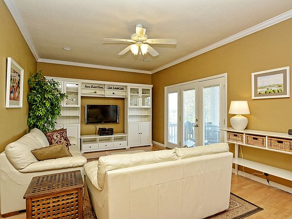 4th image of 104 Redbud Dr