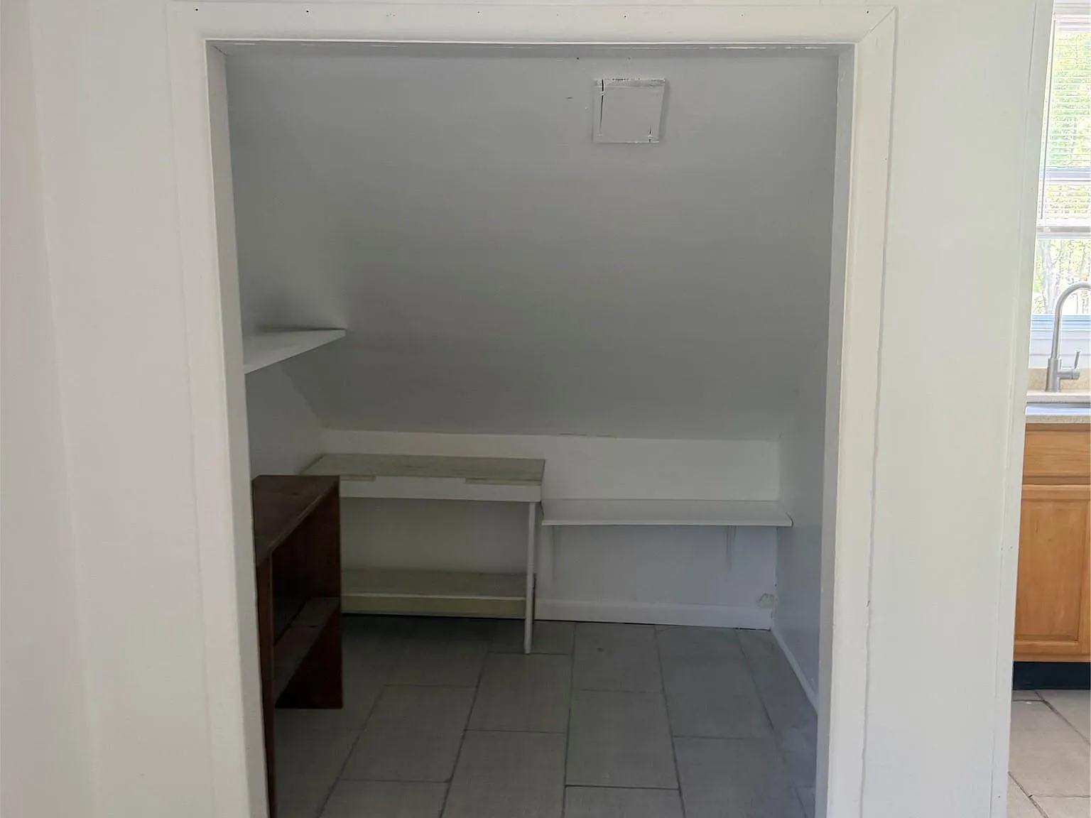 2 bed, 1.0 bath, 1100 sqft, $1,800 — Photo 4
