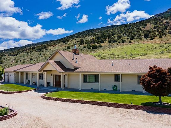 3rd image of 700 Sustacha Dr