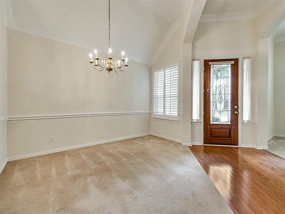 5th image of 1601 Thompson Dr