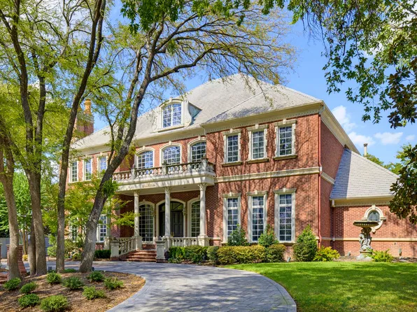 6805 Laurel Valley Dr, Fort Worth, TX 76132