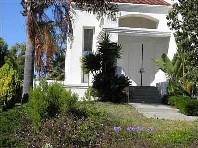 2nd image of 4918 Alameda Dr