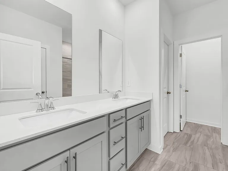 2356 Woodmeadow Dr — Photo 12