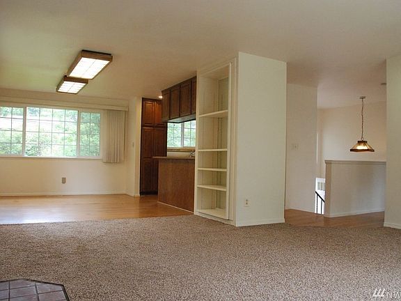 4th image of 20 216th St SW