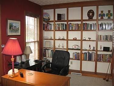 5th image of 5928 Lauren Dr