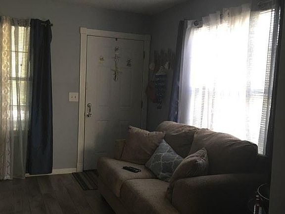 5th image of 134 Montague Dr #134