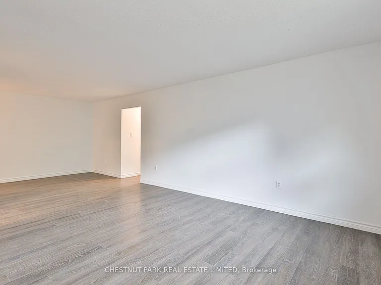 900 Glen St #218 — Photo 13