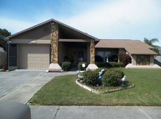 1311 Persimmon Dr, Holiday, FL 34691