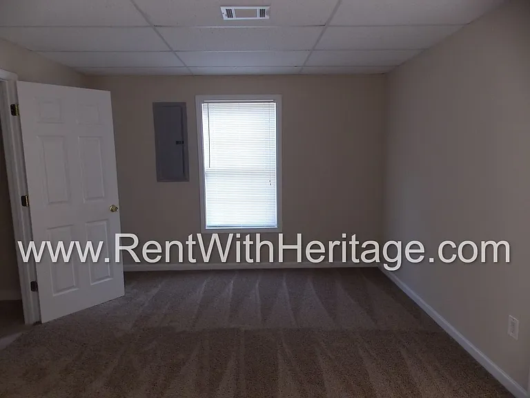 6392 Harvester Cir — Photo 17