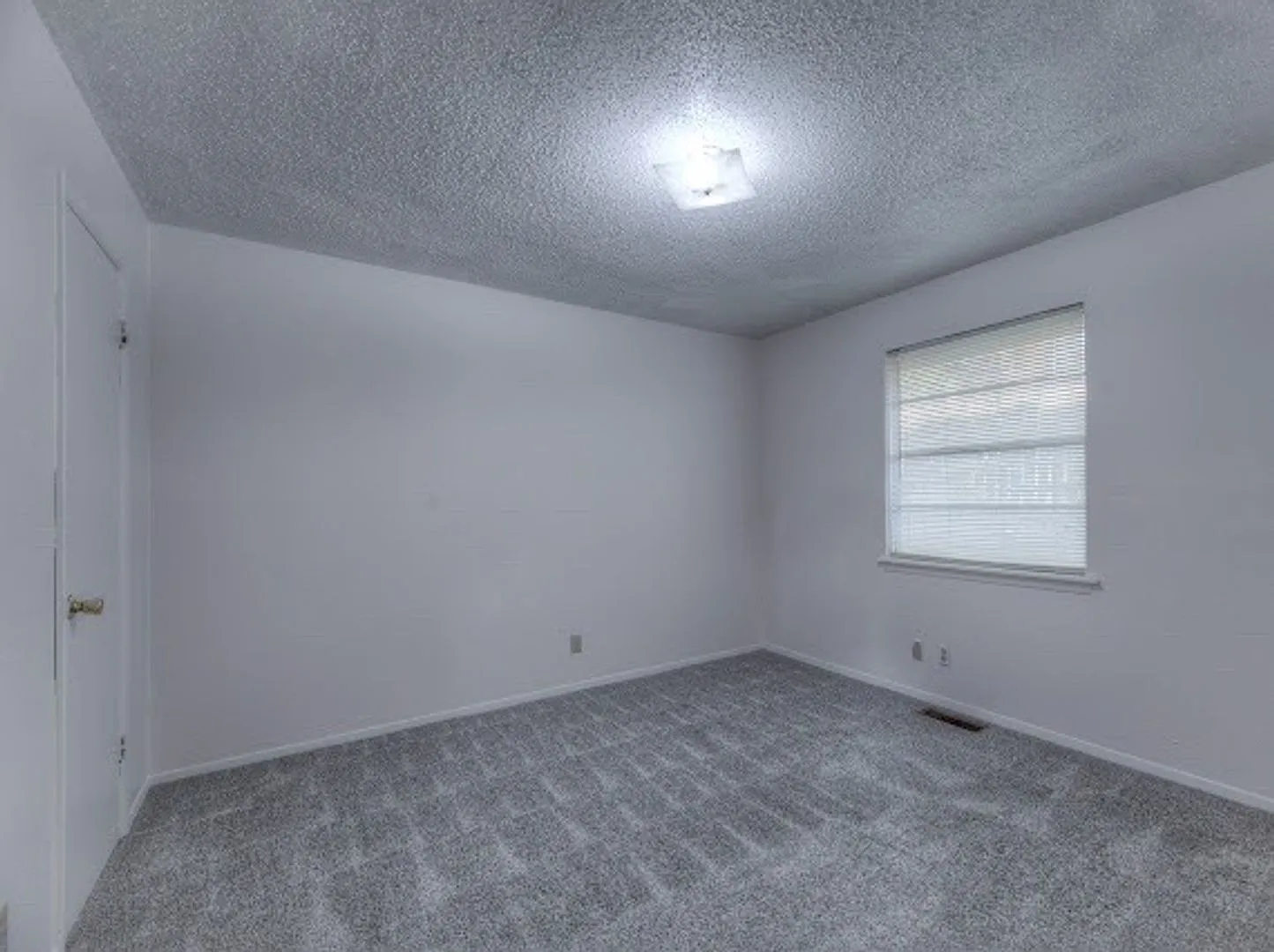 Updated 2 Bedroom Duplex with Attached Garage, Covered Patio & Move-In Ready! — Photo 2