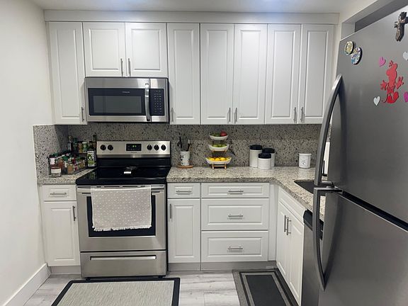 3rd image of 7703 Camino Real #306
