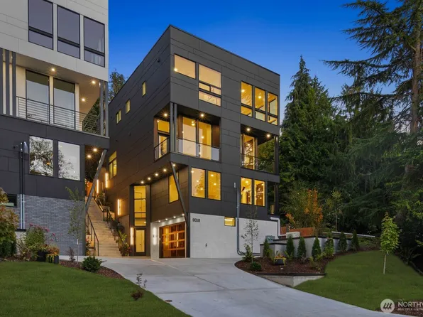 8018 45th Avenue SW, Seattle, WA 98136