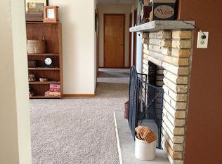 489 Milhoan Ridge Rd, Ravenswood, WV 26164