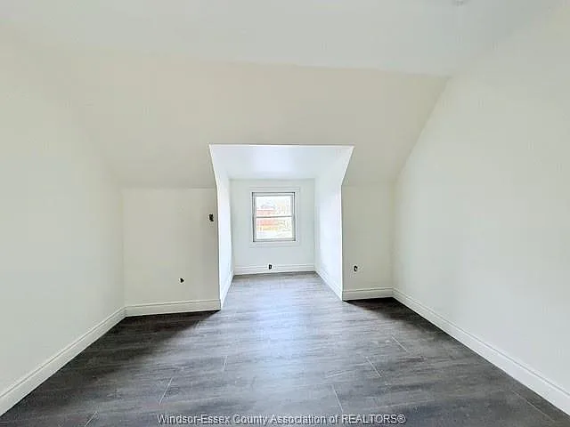691 Ouellette Ave #6 — Photo 10