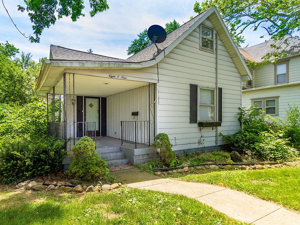 1st image of 809 W Beechwood Ave