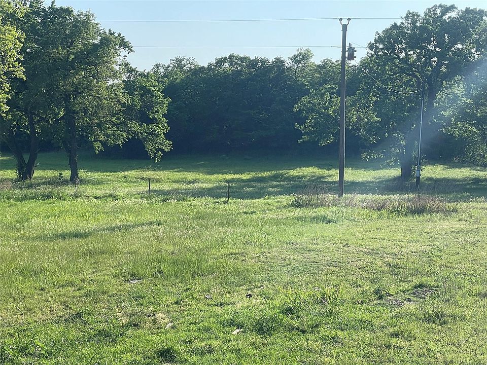 1st image of 858 County Road 2395