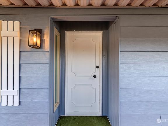 3rd image of 5400 Meeker Drive #91