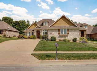 2910 S Ranch Dr, Springfield, MO 65809