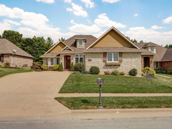 2910 S Ranch Drive, Springfield, MO 65809