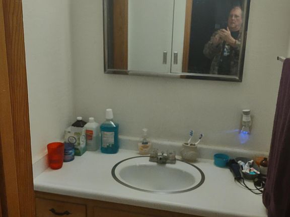 3rd image of 617 Summit Blvd