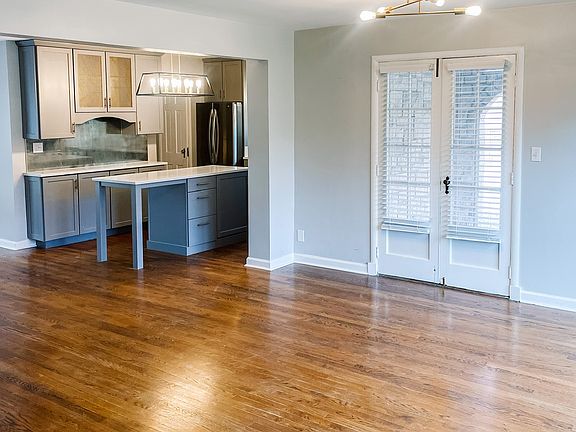 3rd image of 6344 Washington Blvd #6344