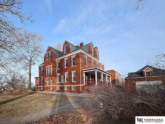 3rd image of 3825 S 25th St