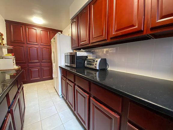 5th image of 33-44 93rd St #3P