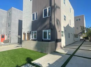 1269 W 36th St., Los Angeles, CA 90007