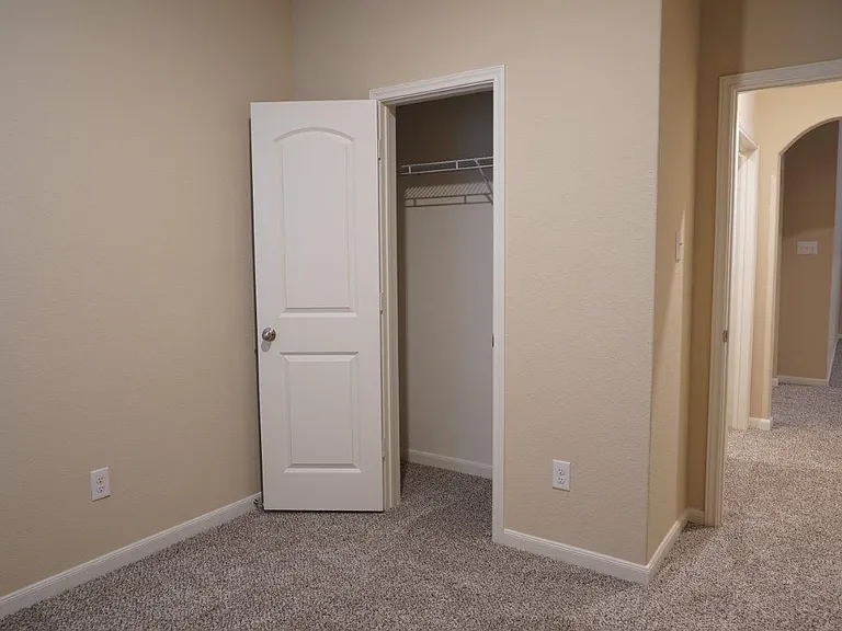 1823 Dahlia Way — Photo 34