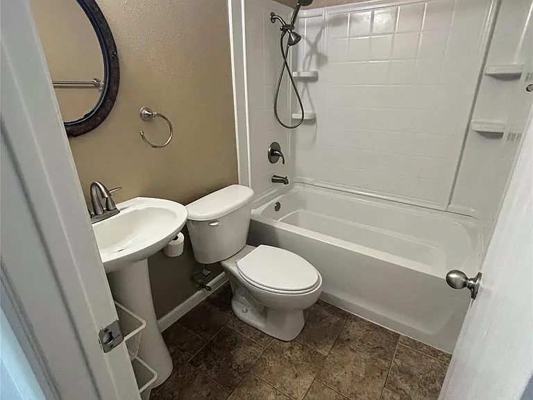 1903 Aberdeen Dr — Photo 10