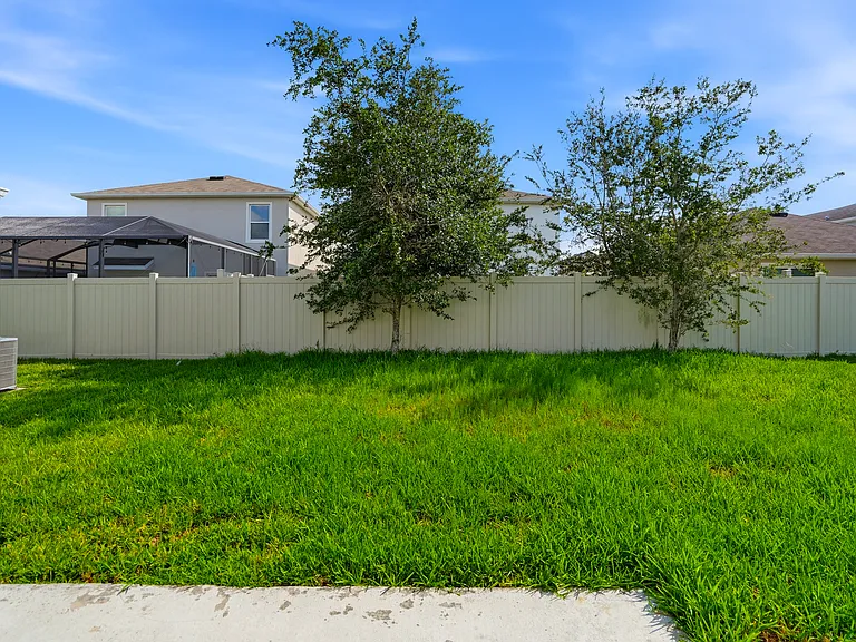 32745 Pez Landing Ln — Photo 30