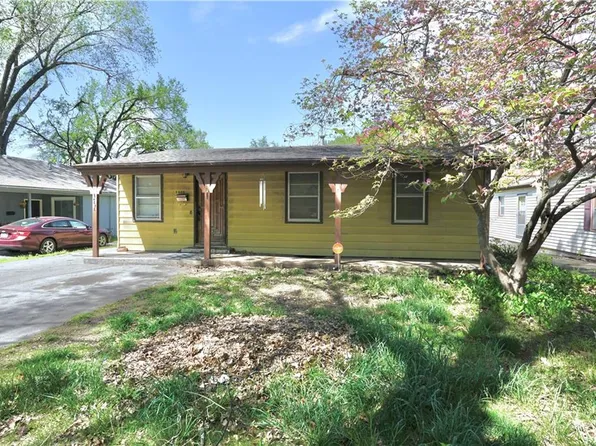 4838 Locust Ave, Kansas City, KS 66106