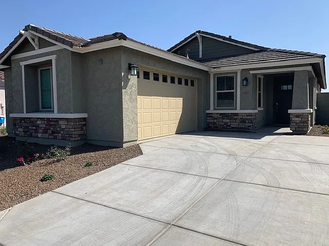 Building Photo - 14577 W Charter Oak Rd