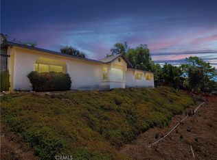 2174 Foothill Dr, Vista, CA 92084