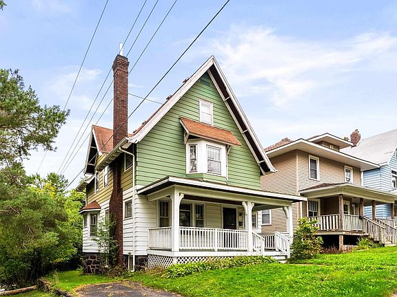 3rd image of 617 N 17th Ave E