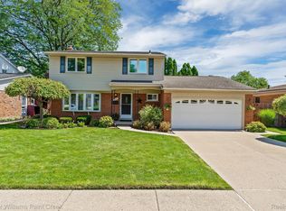 31346 Shaw Dr, Warren, MI 48093