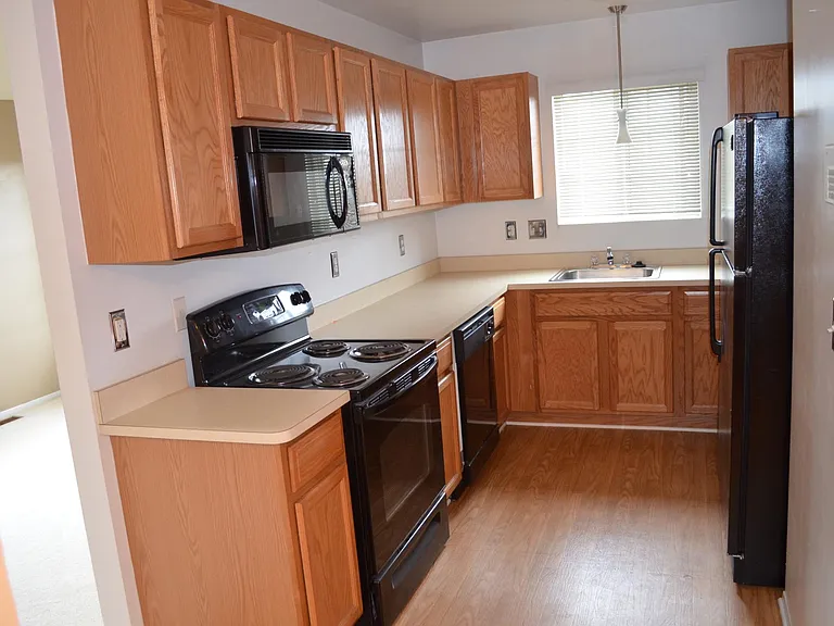 23338 Poplar Dr — Photo 10