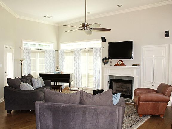 5th image of 116 Bonaparte Dr