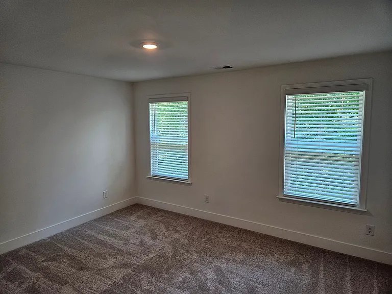 97 Andalusa Ct — Photo 32