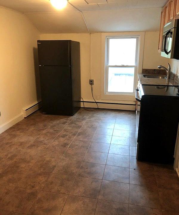 2nd image of 2 Center Rd #8
